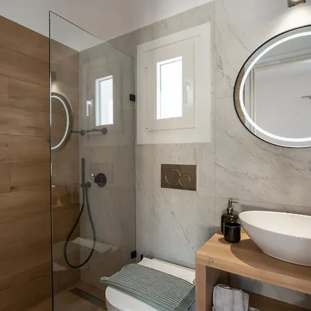 アパート Irini's Poiema *