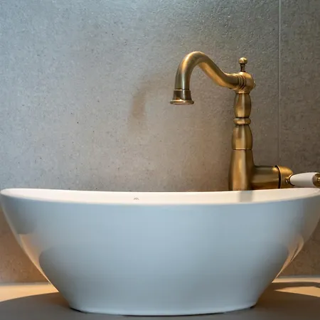 Irini's Poiema Апартаменты *