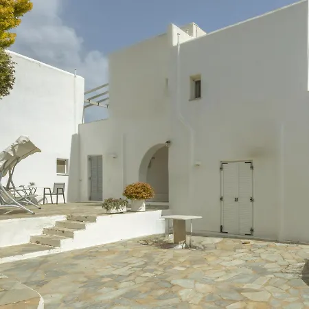 Irini's Poiema Lefkes (Paros)