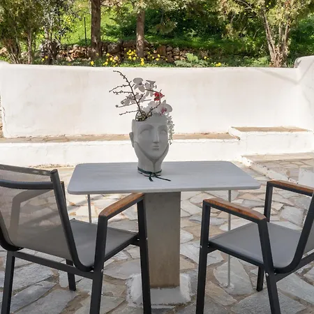 Apartament Irini's Poiema *