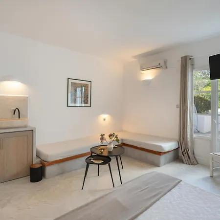 Irini's Poiema Appartement *