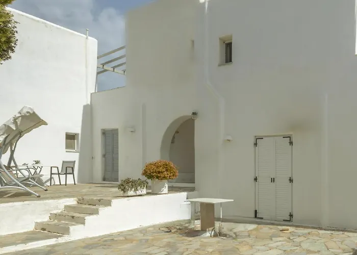 Irini's Poiema Lefkes (Paros)